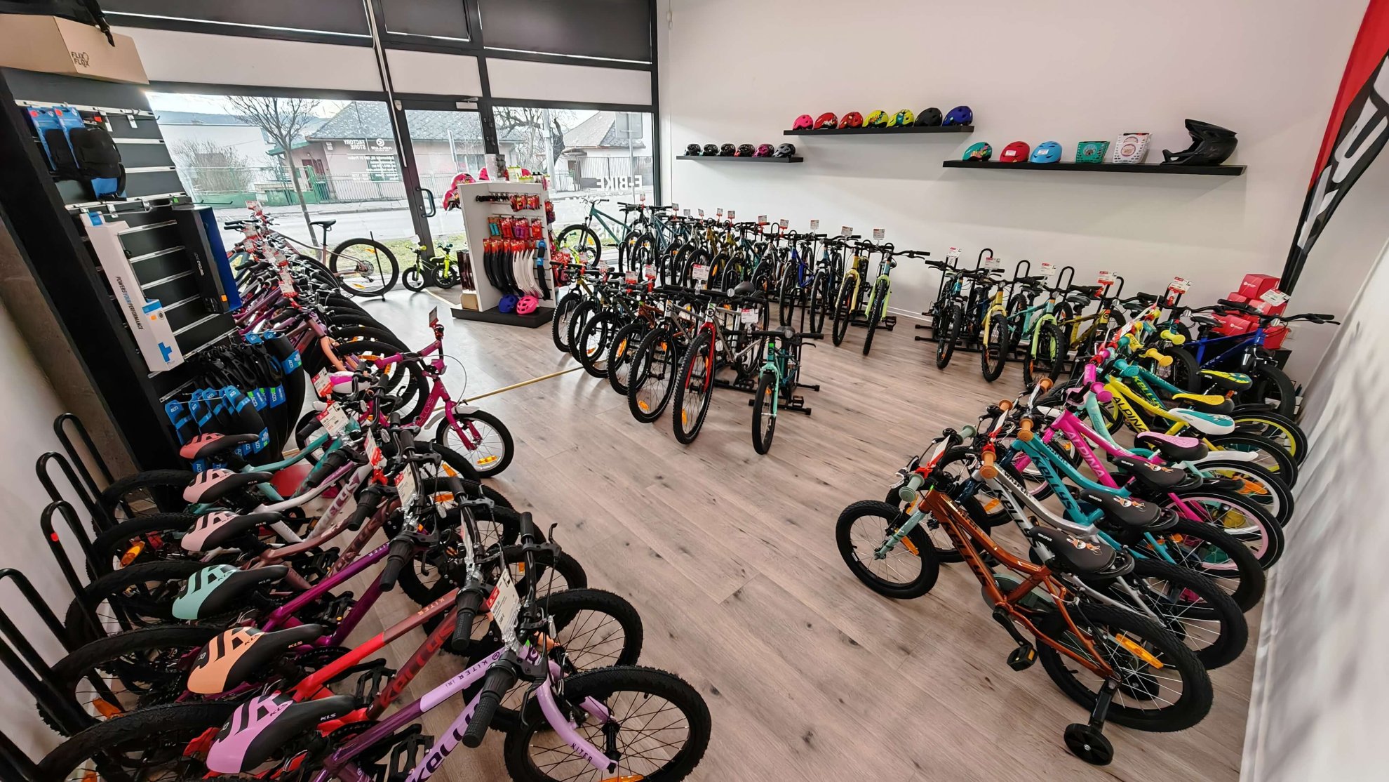 Kellys Factory Store